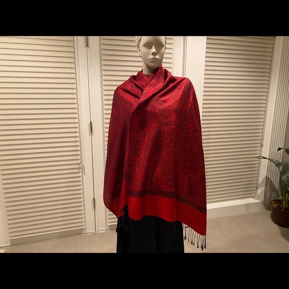 Pashmina - Red and Black - Picture 5 of 8
